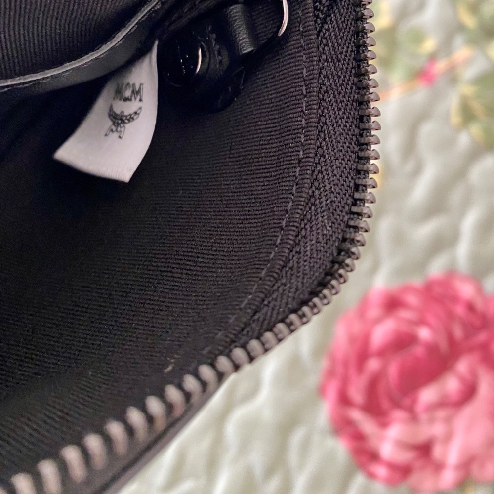 MCM Key Pouch - Picture 6 of 8